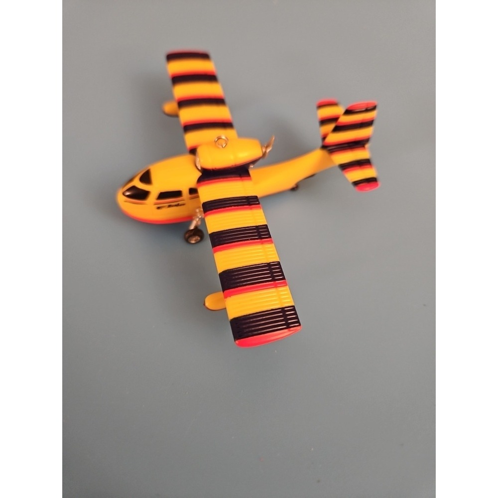 2022 Hallmark Keepsake Republic RC-3 Seabee Sky's The Limit Ornament (01) - Picture 4 of 6
